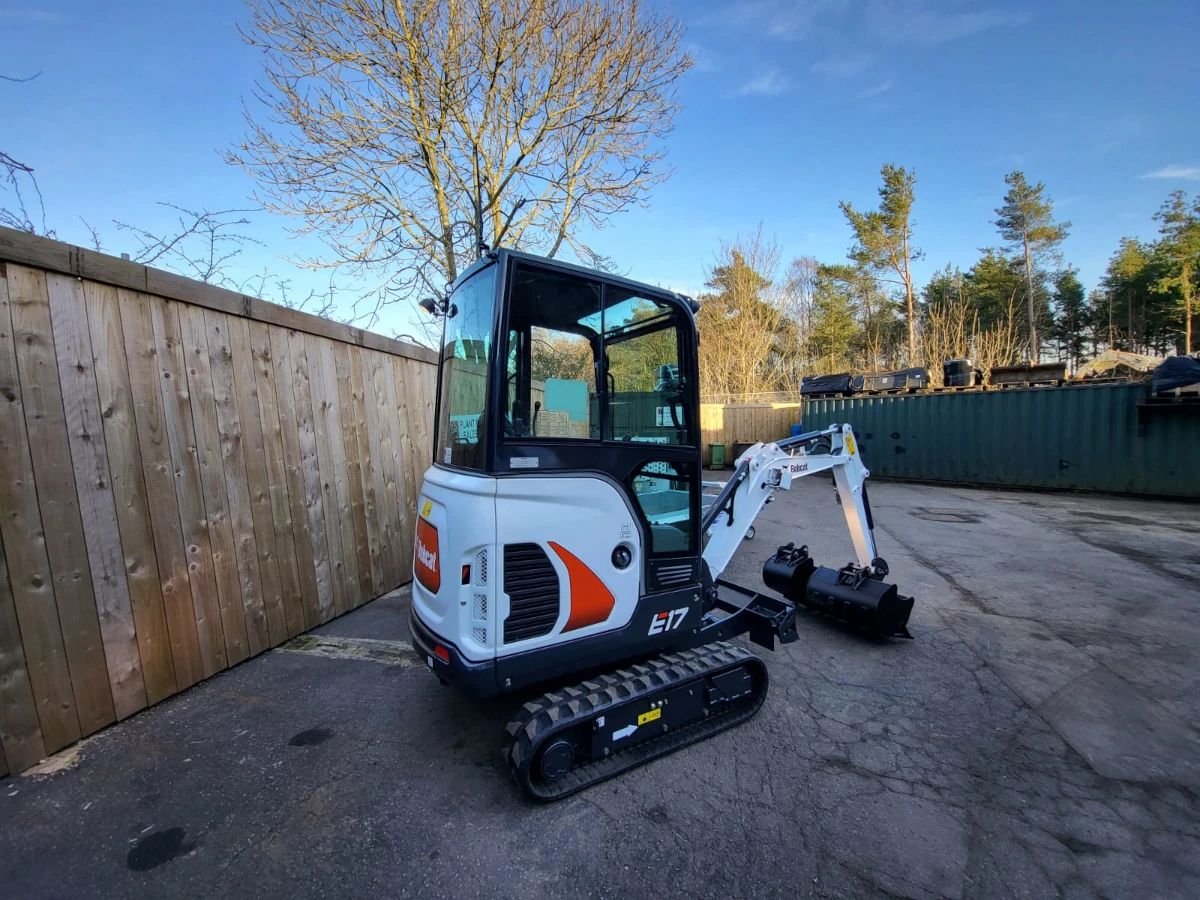 Bobcat E17 - thumbnail