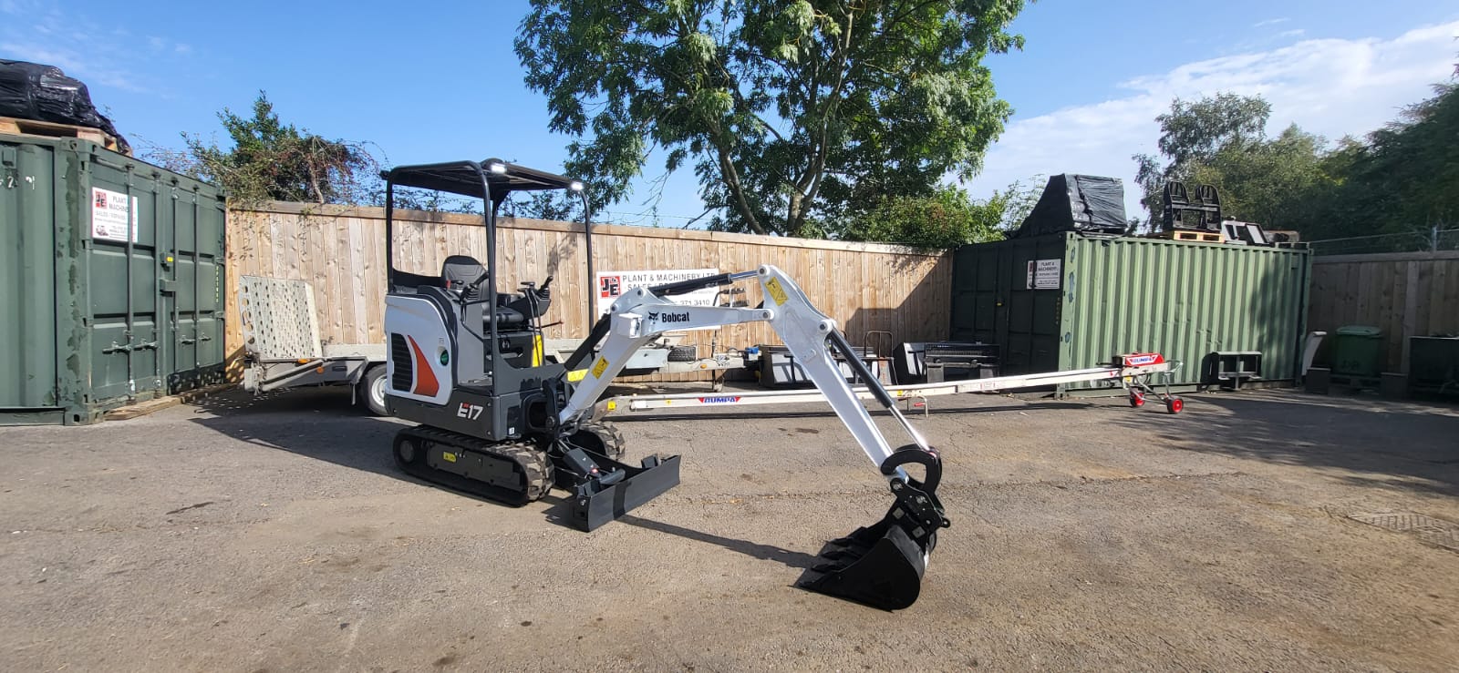 Bobcat E17 - thumbnail